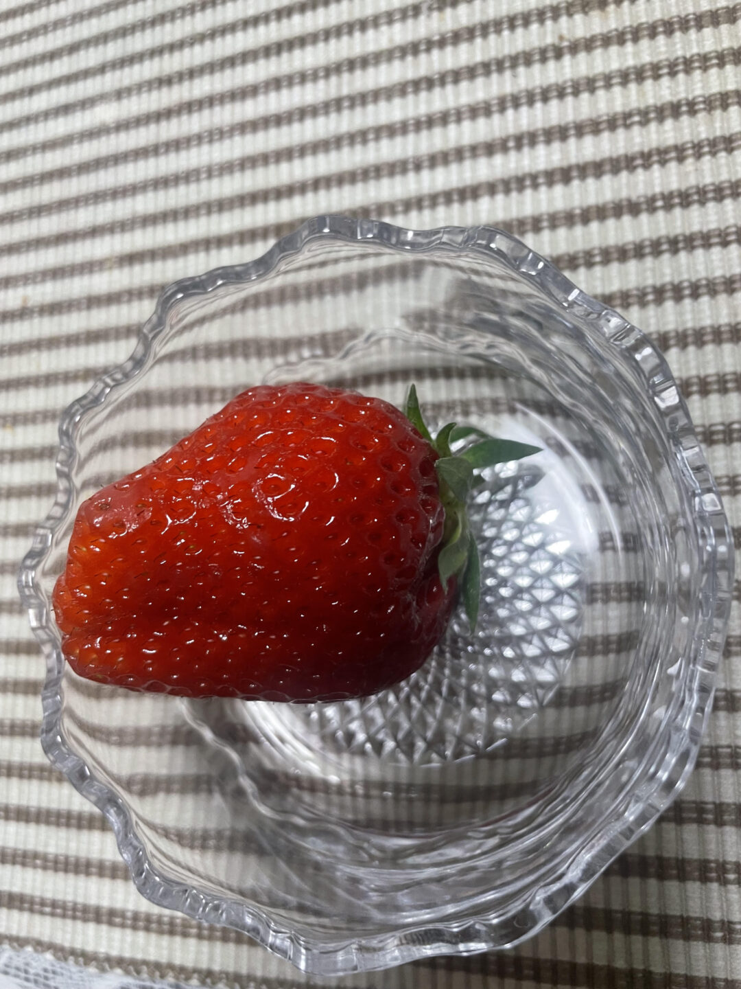 ゴミ箱行きのピアノの画像