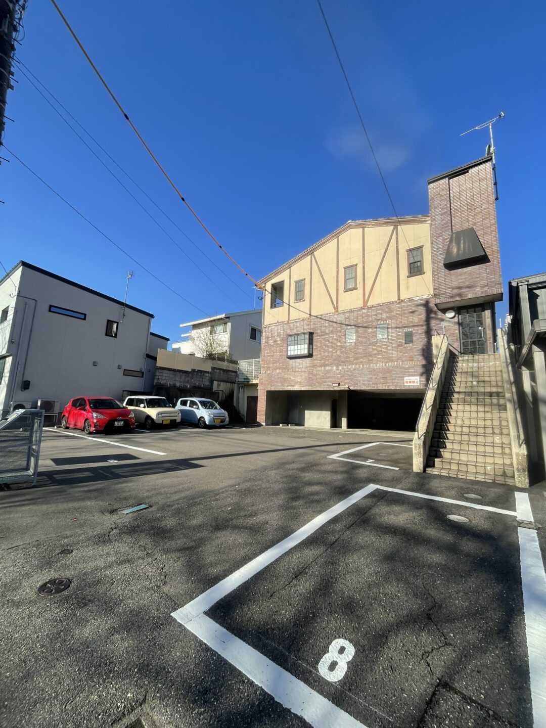 関屋本村町RCマンション　駐車場の画像